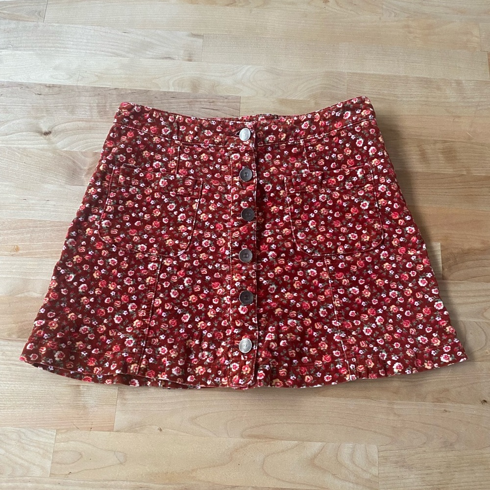Velvet Floral Cute Button Up Skirt; Size Small